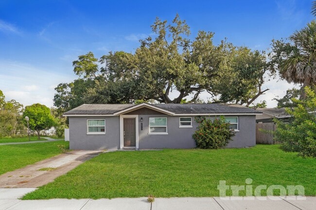 Building Photo - 5285 86th Ave