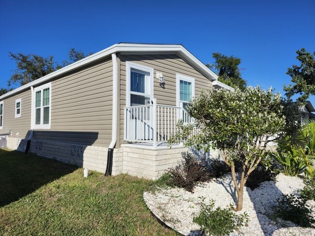 43 Lake Griffin Dr