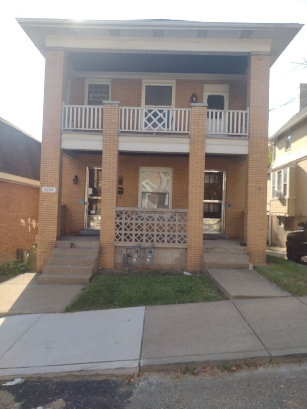 Photo - 2244 Valera Avenue