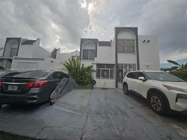 Building Photo - 3890 W 8th Way