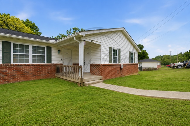 Photo - Two Bedroom Duplex in Hermitage with Back Deck!