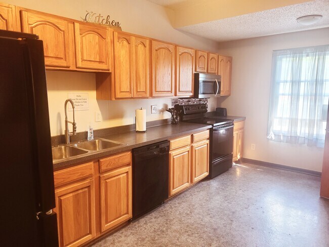 Photo - 405 Brooks Ave