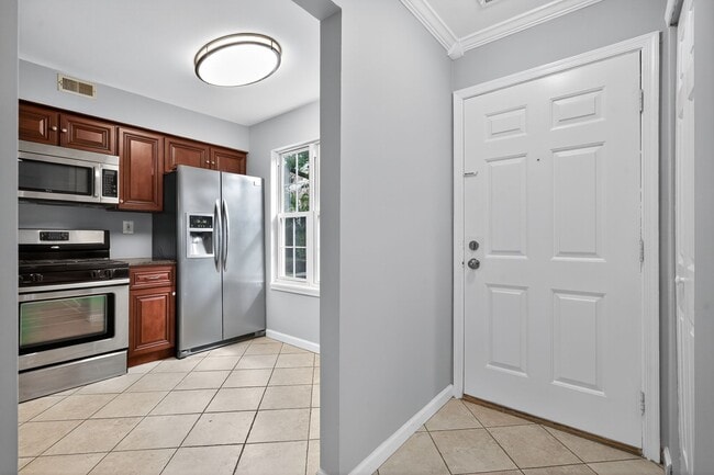 Building Photo - 803 Aberdeen Ln Rental