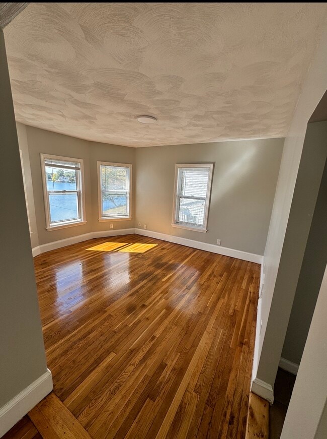 67 Lake View Ave Unit 69 lake view ave