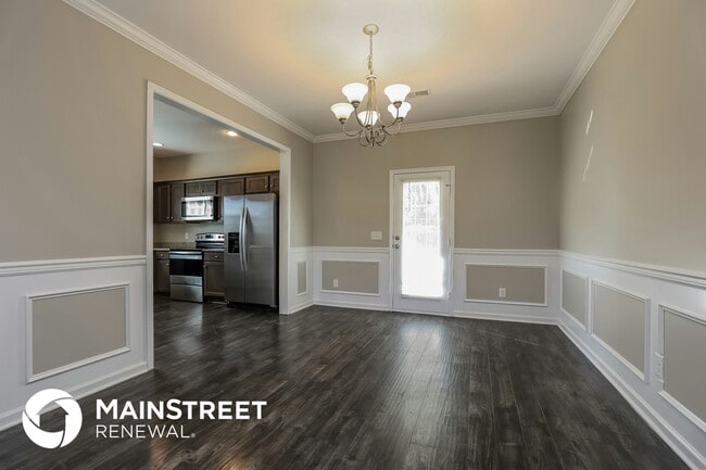 Photo - 901 Beverly Ct