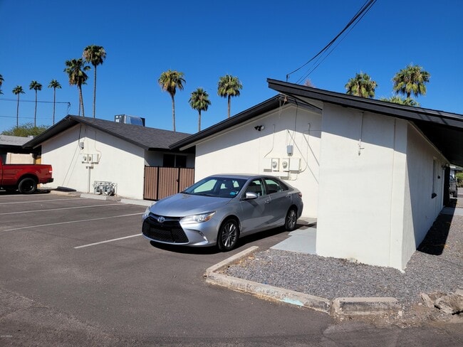 Photo - 6713 E Cheery Lynn Rd Unit 4