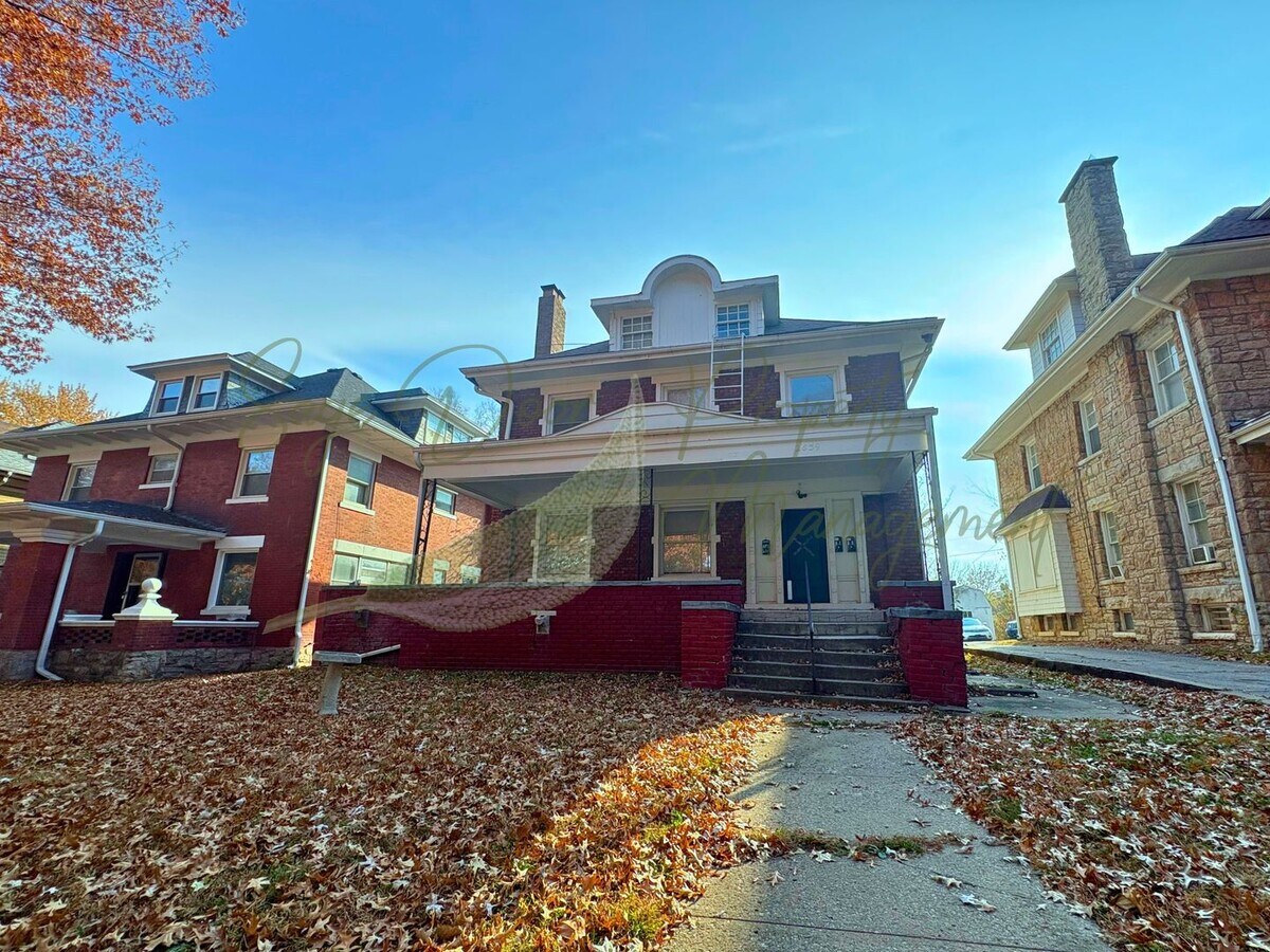 Photo - 2639 E 29th St Unit 2