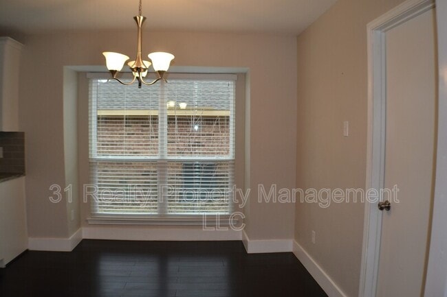 Photo - 2311 Eastgate Dr