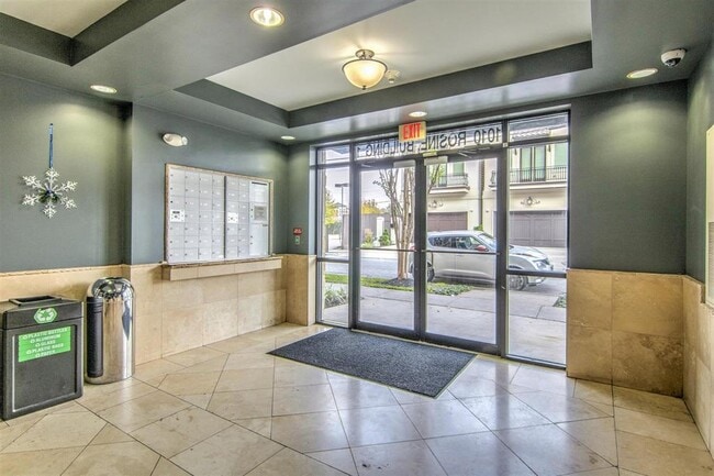 Photo - 1010 Rosine St Condo Unit 302