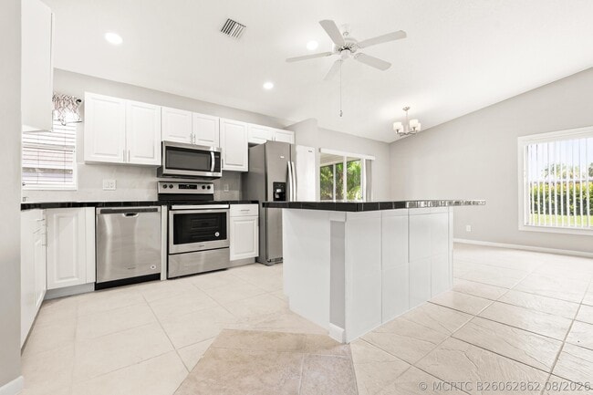 Photo - 1209 Pine Sage Cir