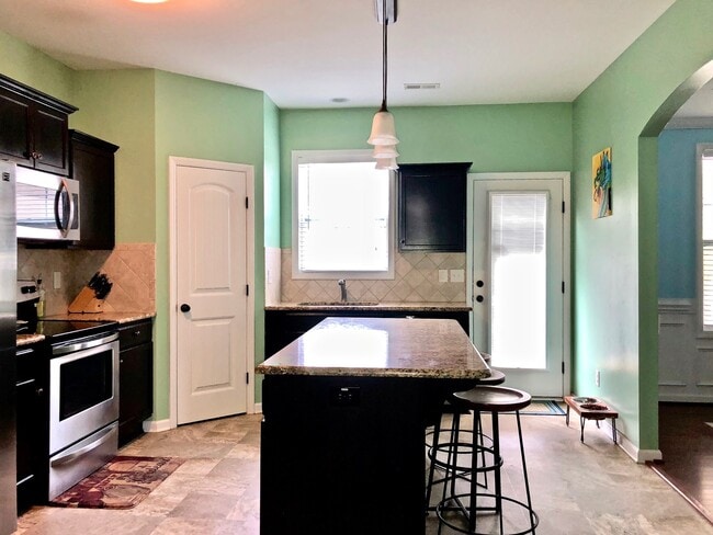 Photo - 4 Bedroom, 2.5 Bath in Trotters Bluff in Harnett County Close to Bragg!