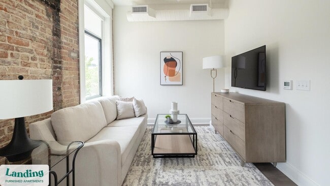 425 20th St S Unit 213
