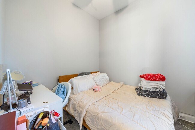 Photo - 928 S Claremont Ave