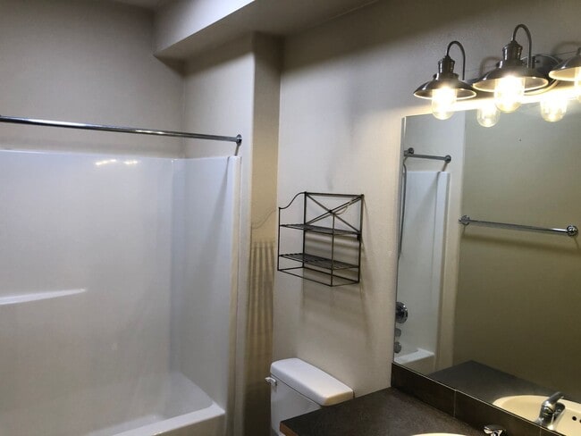 Photo - 3 Bed 2 Bath Condo in Bellingham near WWU Unit 103