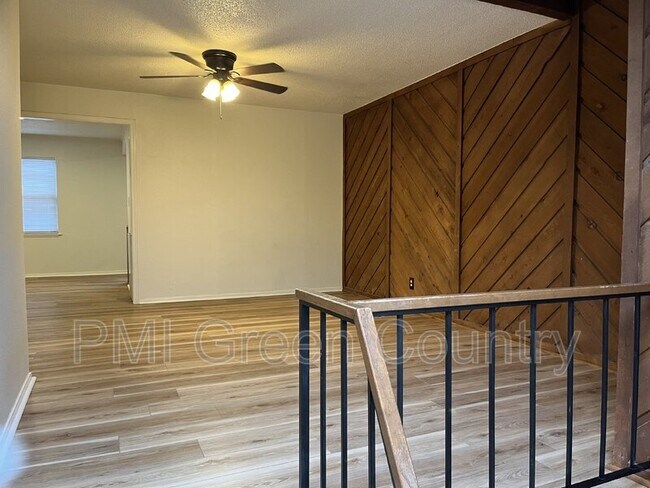 Photo - 1432 E 38th St Unit C