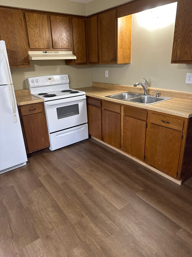 2509 Carter Rd Unit Apt B Geneva, NY