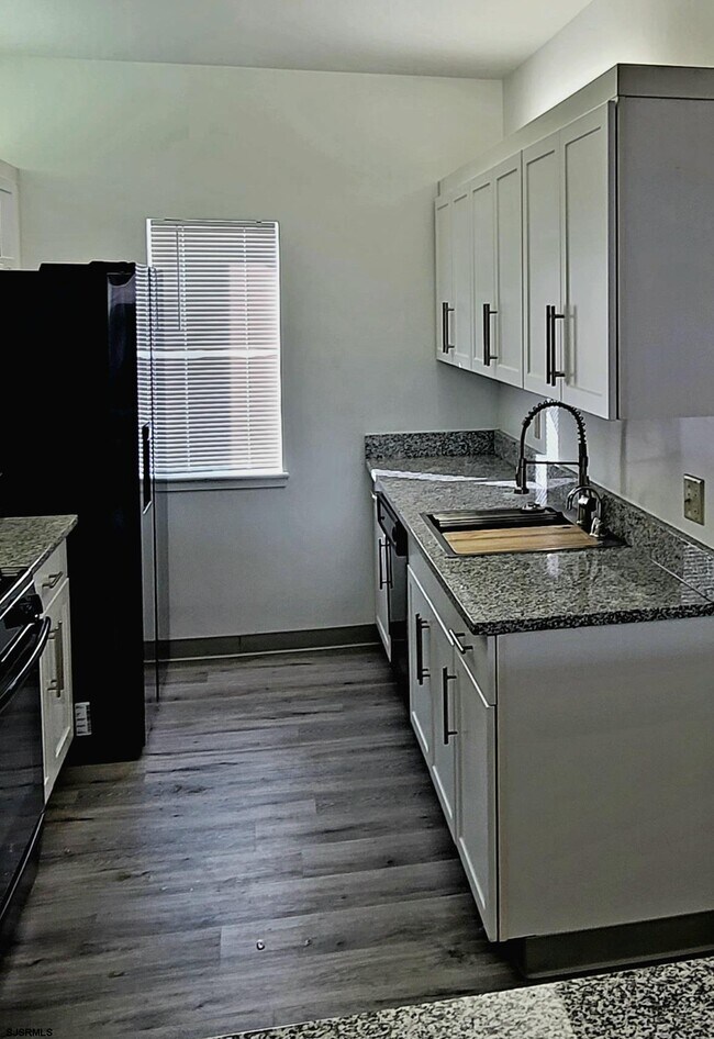 19 S Gladstone Ave Unit A