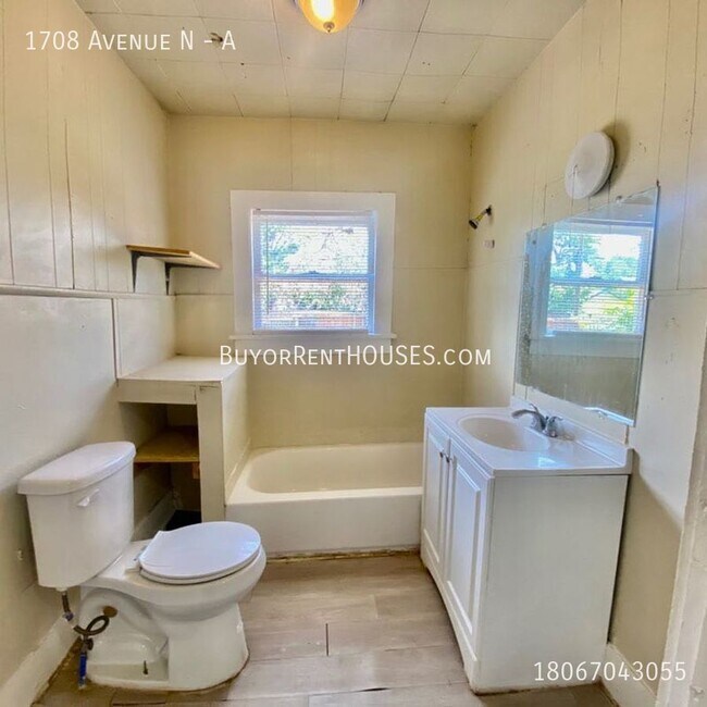 Photo - PRICE REDUCTION! $199 Move-In Special (+ a... Unit A