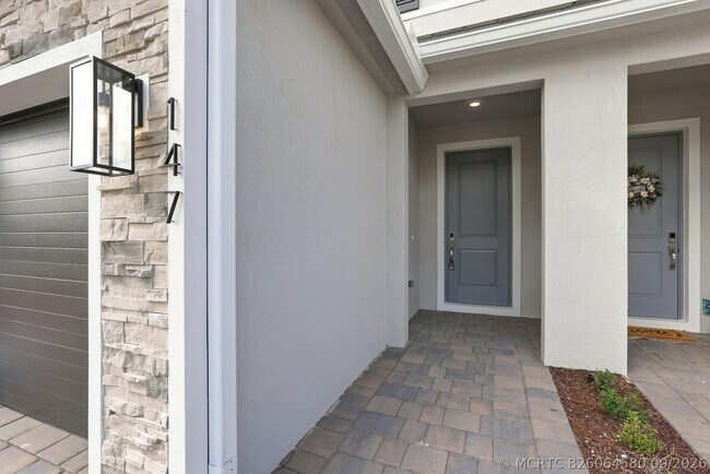 147 Lakeside Lndg Ct
