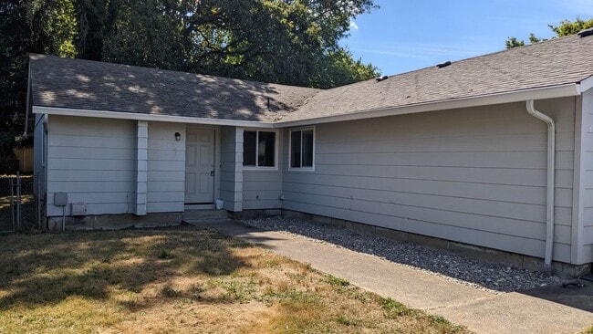 Building Photo - Remodeled unit in Hillsboro Rental