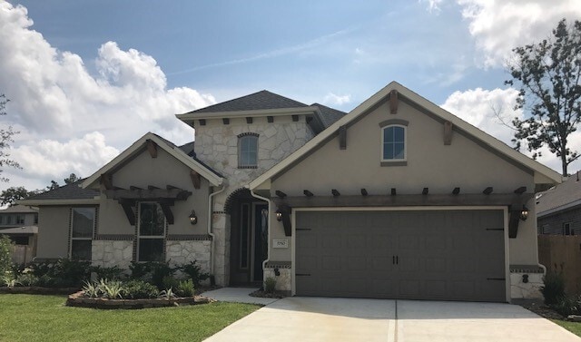 Building Photo - 3750 Pinebrook Hollow Ln