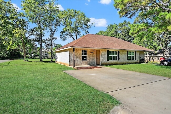 Photo - 712 Seven Oaks Rd