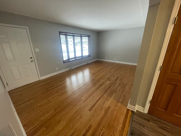 Photo - 4875 Burgis Ave SE