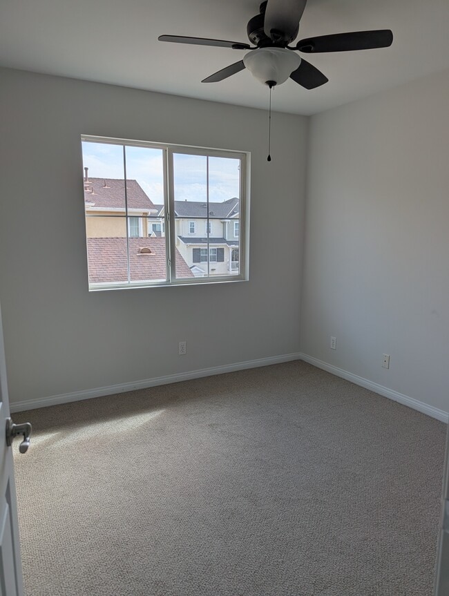 1423 Abelia Unit Beautiful 3-Bedroom Condo for Rent in Irvine