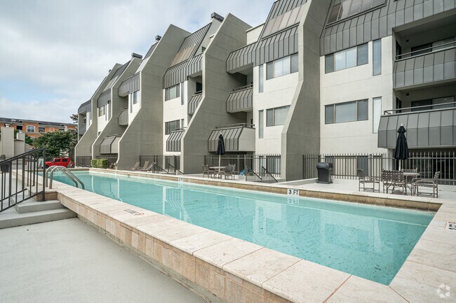 Piscina - Augusta Court