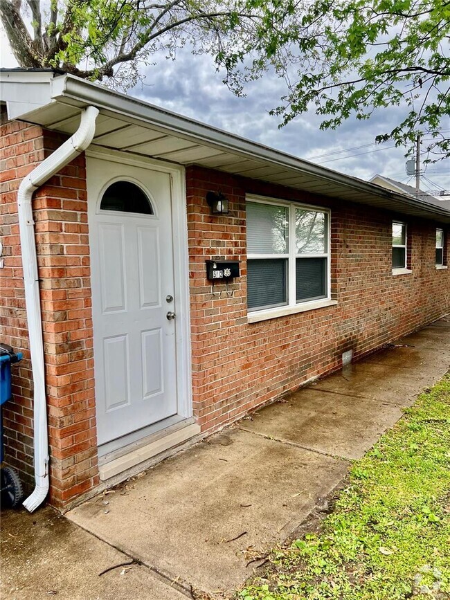 Building Photo - 512 E Ferguson Ave Rental