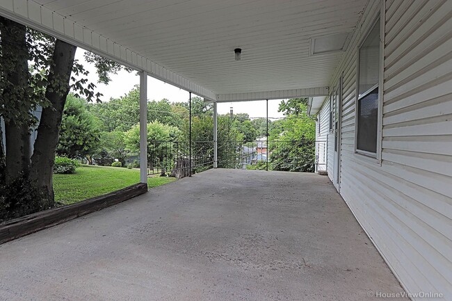 Photo - House Close To Campus!