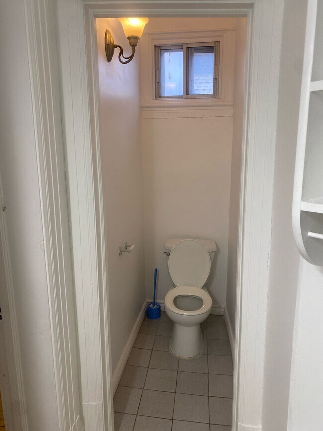 Photo - 362 Friel St Unit 8