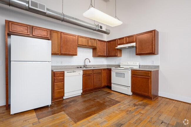 2BR, 2BA - 1,200SF - Kitchen