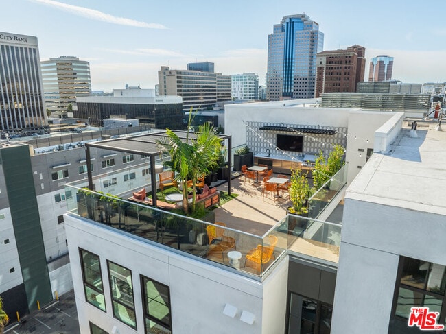 Photo - 250 E Broadway Unidad 715