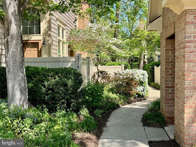 Photo - 5715 Balsam Grove Ct