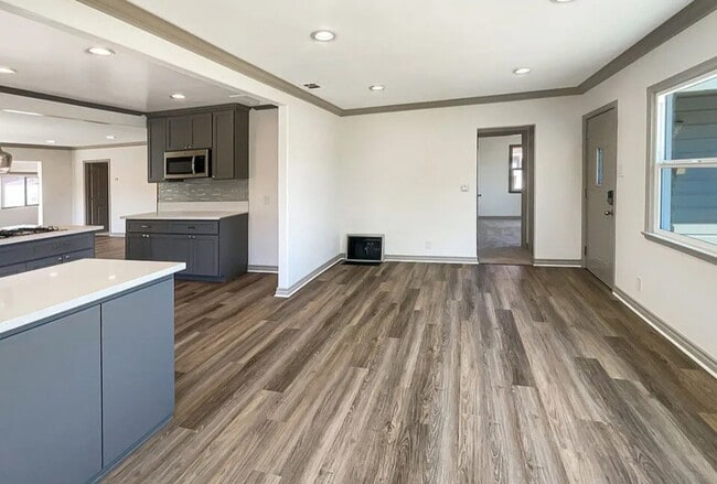 Photo - 734 W 139th St