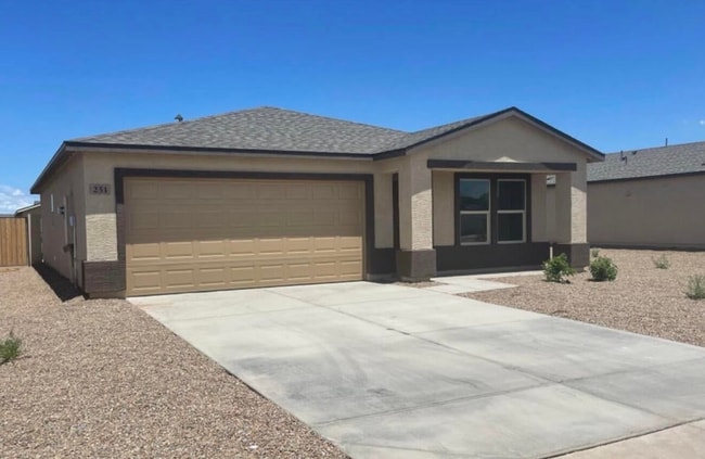 Photo - Charming 3 bed 2 bath home located in Eloy!