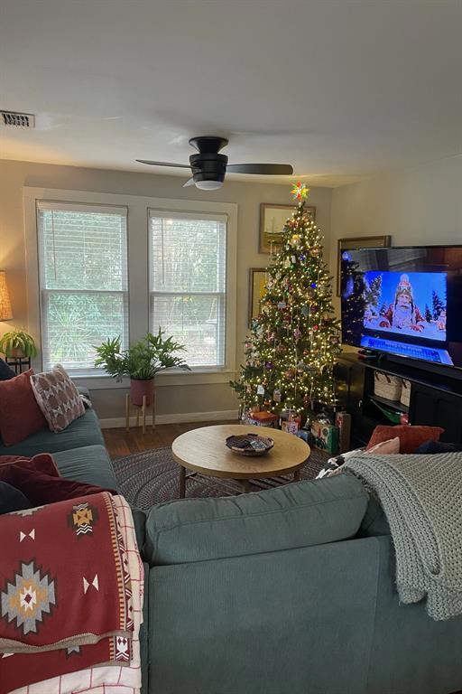 Photo - 200 S Cedar St