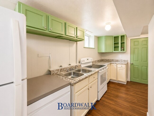Photo - 2725 Lake St Unit 2725 S Lake St #2