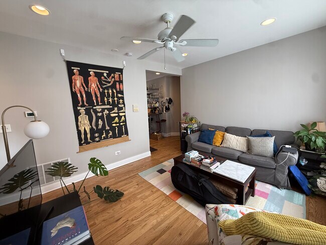 4716 N Bernard St Unit 3W