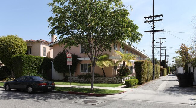 Primary Photo - 360 S Reeves Dr Rental