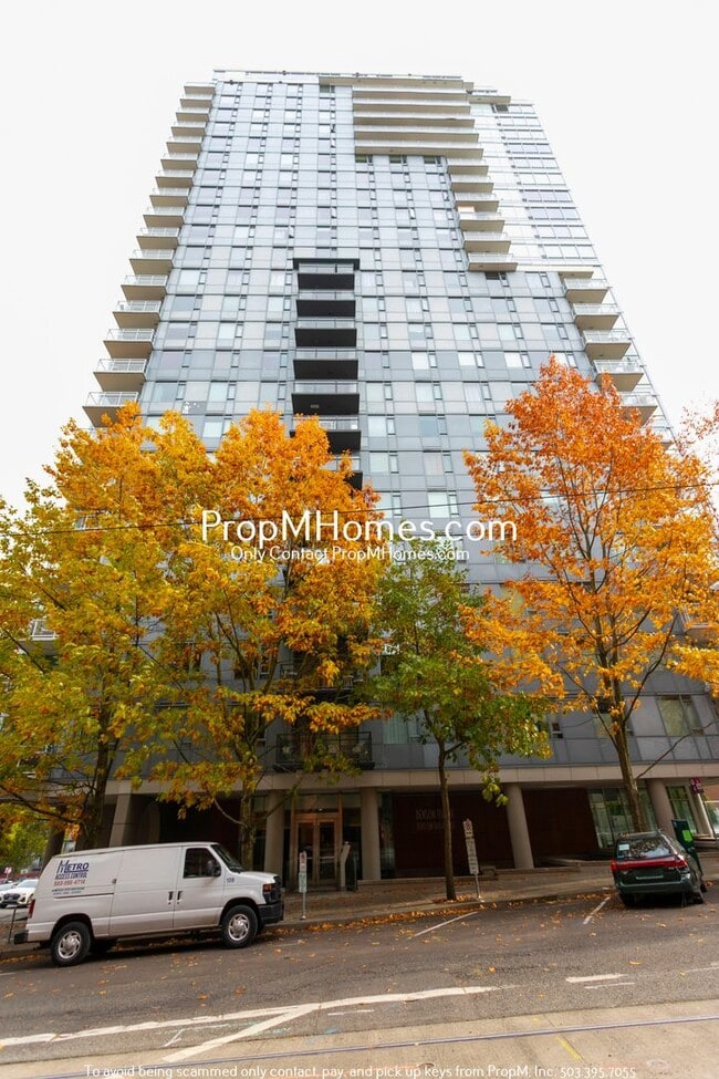 Building Photo - Modern 2-Bedroom, 2-Bath Condo with Stunni... Unit 1502 - NEW PROPERTY