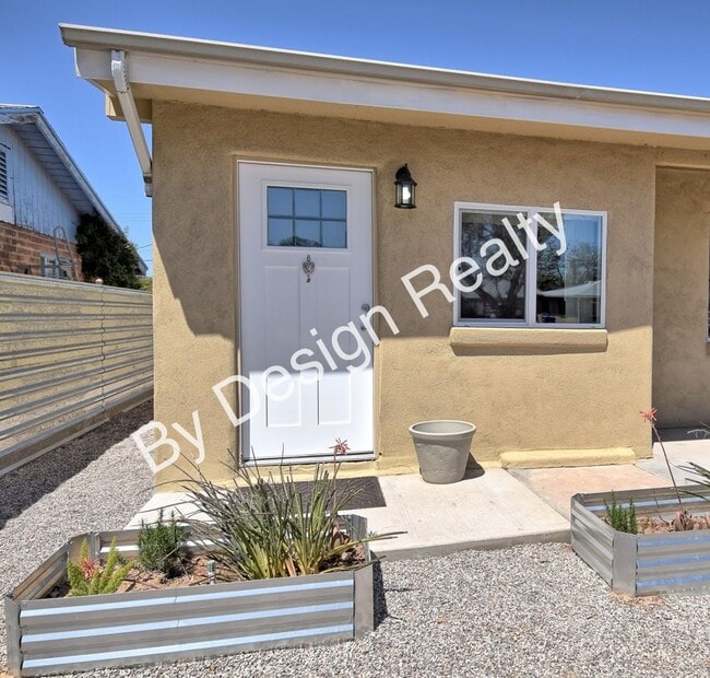 Building Photo - Updated Midtown 1 Bed 1 Bath Rental