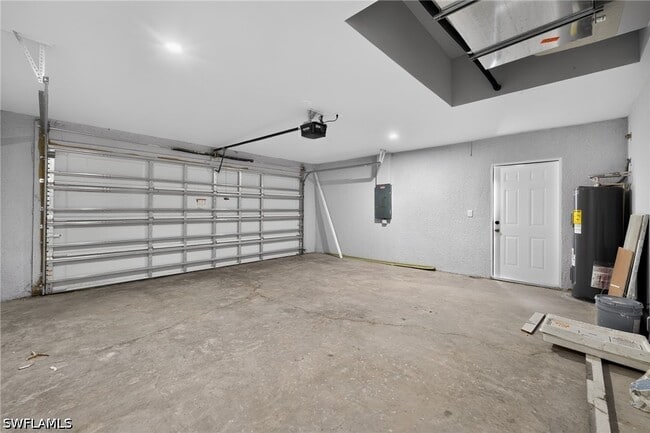 Building Photo - 3211 43rd St SW