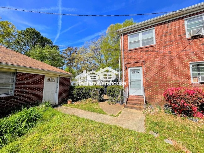 Photo - 7467 Hampton Blvd