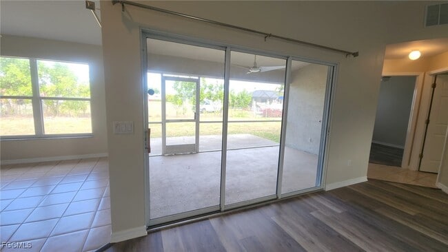 Photo - 923 SW 33rd Terrace