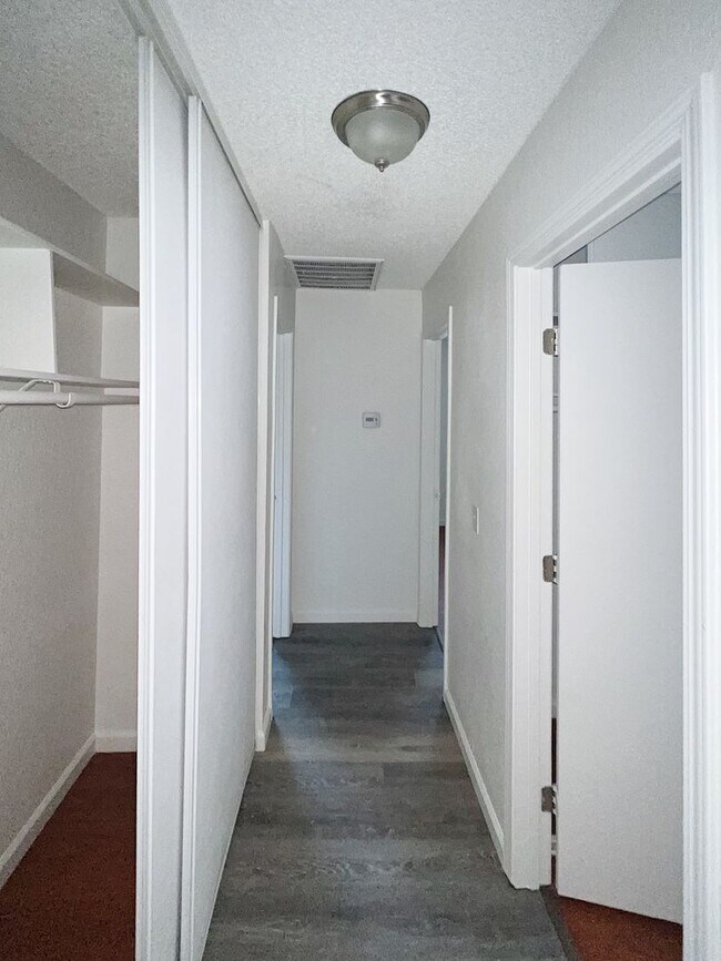 Photo - 3936-3938 Renick Way Unidad 3936 Renick way