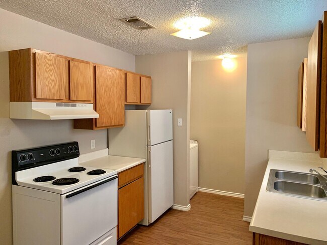 Photo - 1502 82nd St