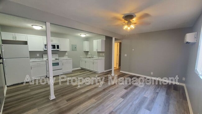 Photo - 1730 G St Unidad 2