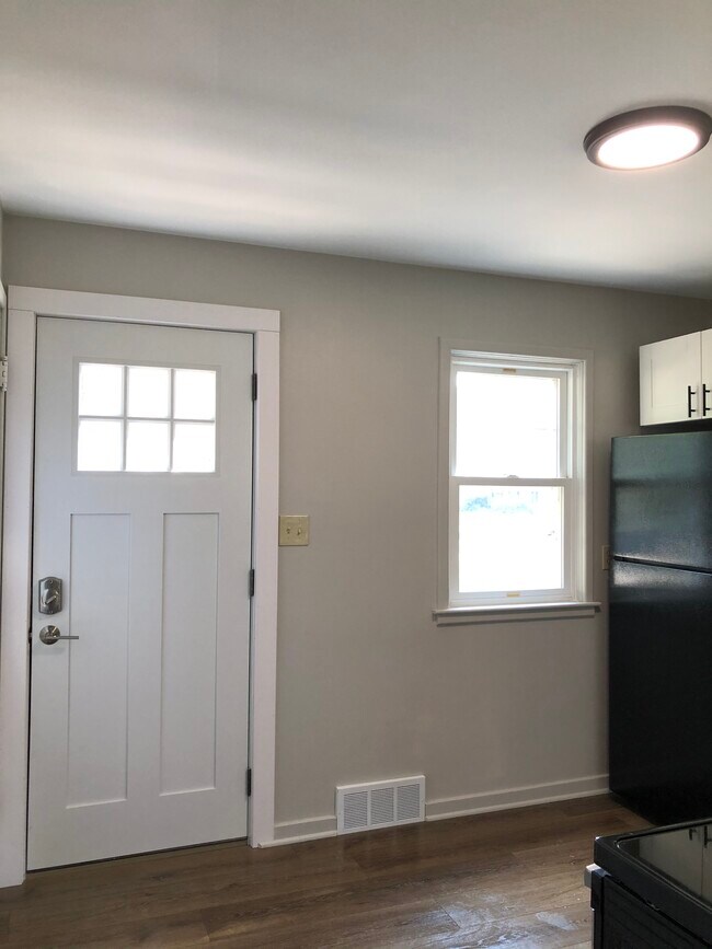 Photo - 1109 Elizabeth Ave SE